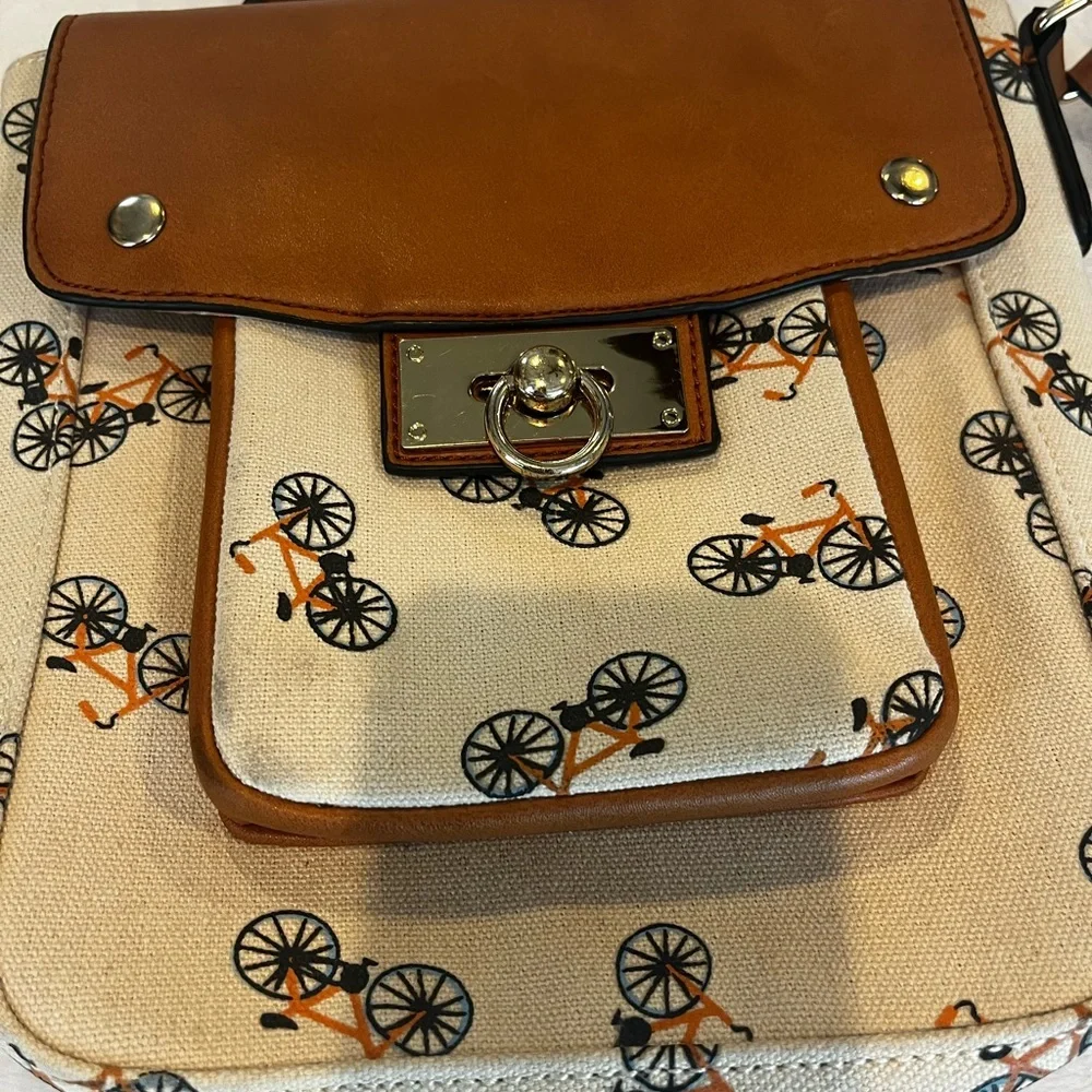 Stylish Bicycle Print Crossbody Bag with Tan Accents